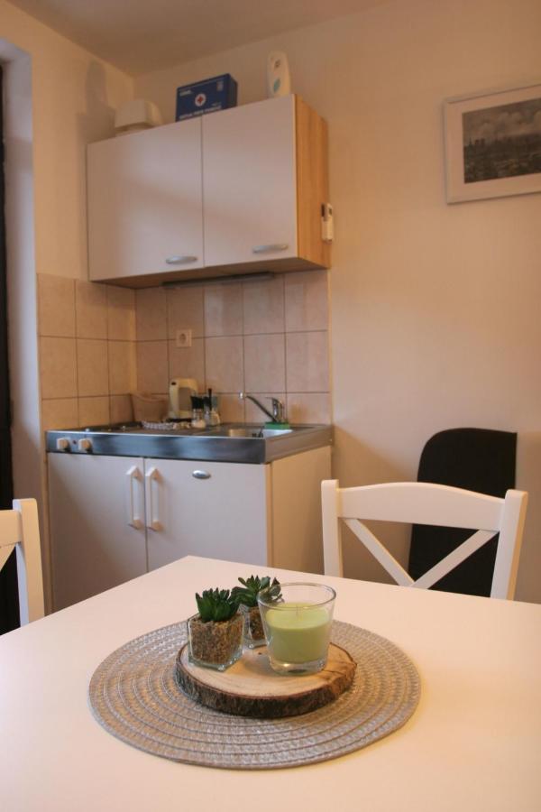 Studio Apartman Maria Čavle Екстериор снимка